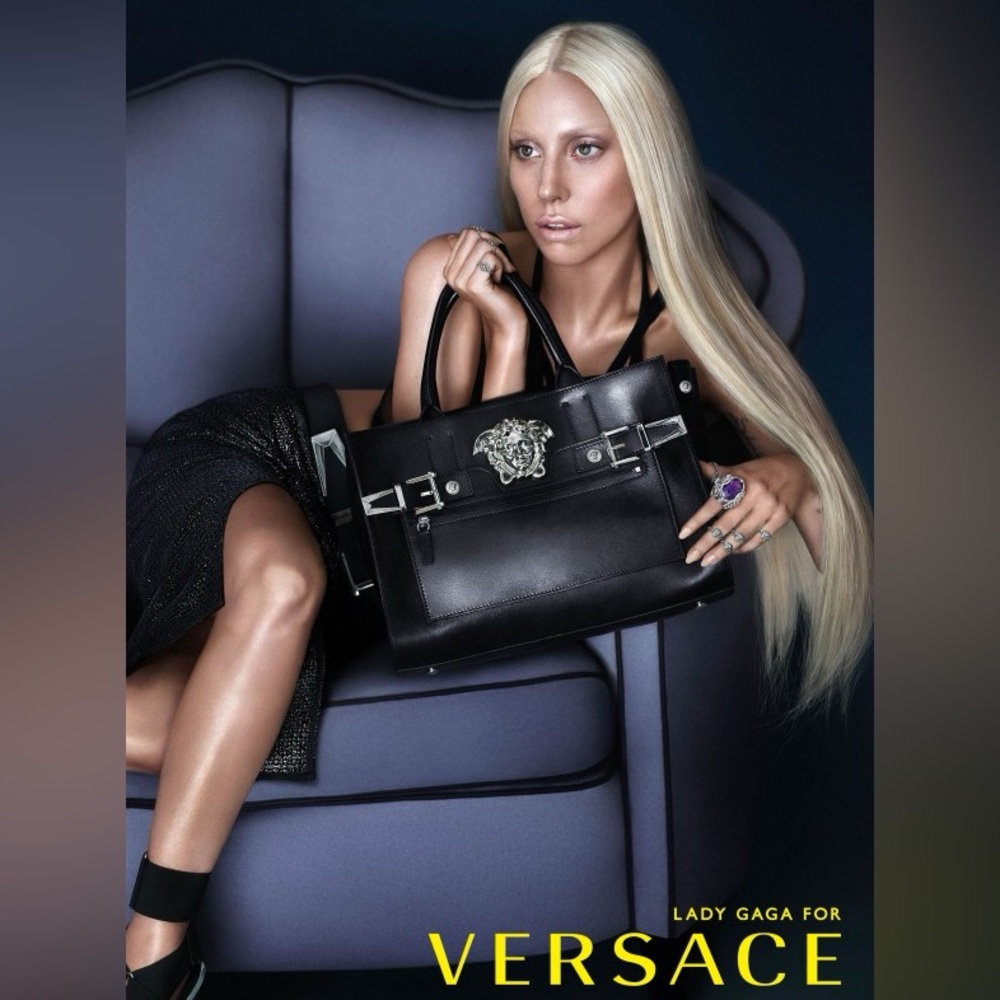 New Medusa ⚜️Versace  Palazzo Large white Studded Leather Shoulder Bag Handbag - Picture 2 of 8